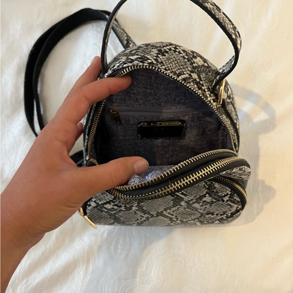 Small backpack snake pattern - Picture 5 of 5
